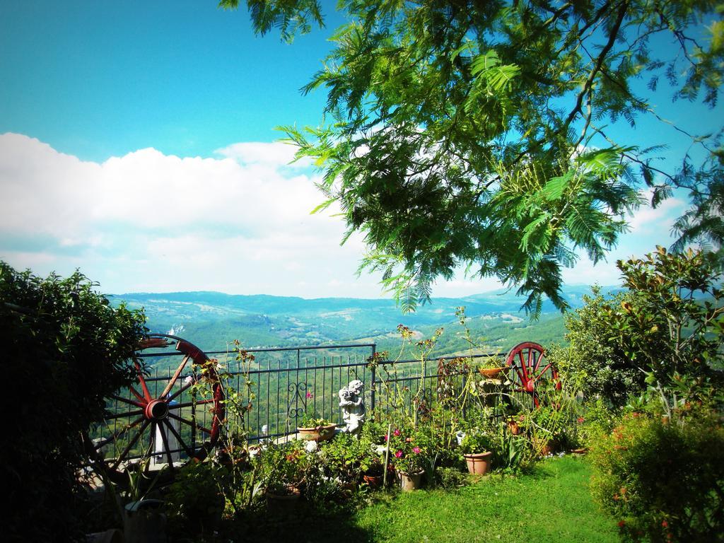 Guest House Il Borgo Di Sempronio Semproniano Exterior foto