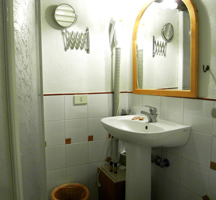 Guest House Il Borgo Di Sempronio Semproniano Zimmer foto