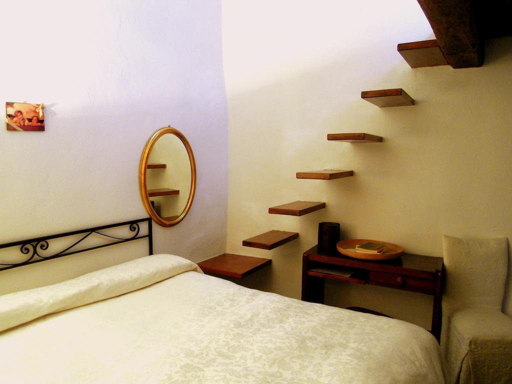Guest House Il Borgo Di Sempronio Semproniano Zimmer foto