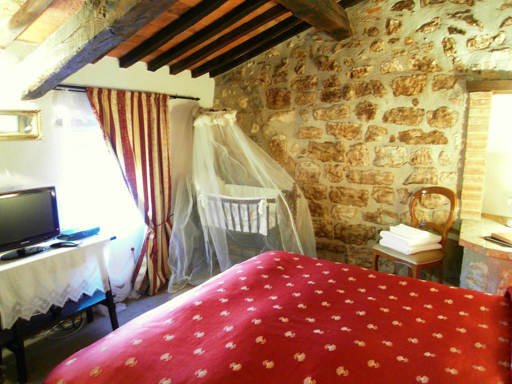 Guest House Il Borgo Di Sempronio Semproniano Zimmer foto