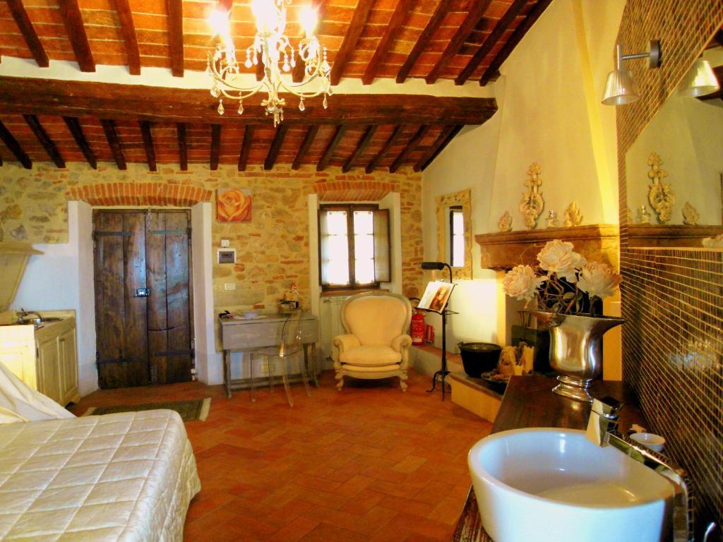 Guest House Il Borgo Di Sempronio Semproniano Zimmer foto